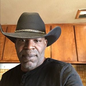 Meet your Posher, Damien